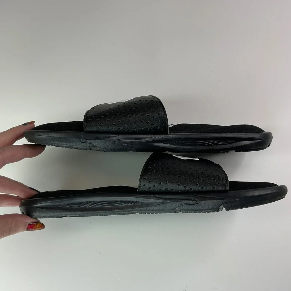 Under Armour Black Ignite VI Slide Sandals Kids Size 6Y 4D Foam 3022728-001